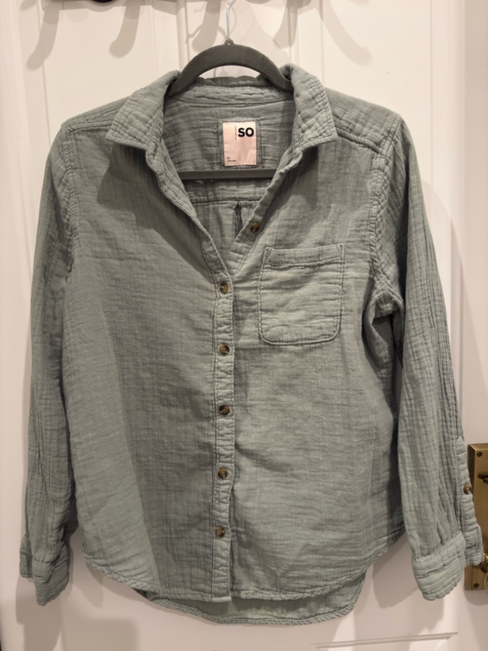 SO Women’s Sage Green Button-Up Shirt